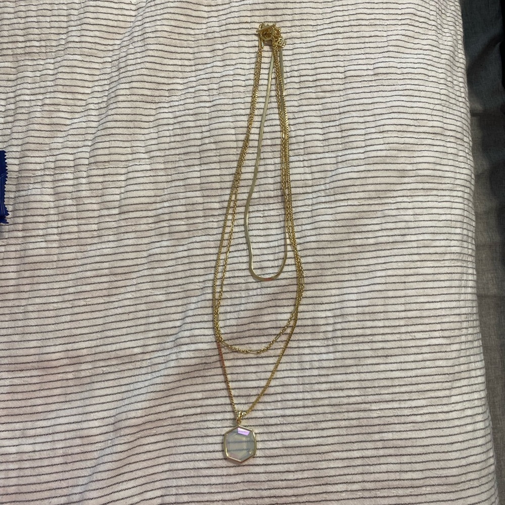 Kendra Scott Gold Pendant Necklace